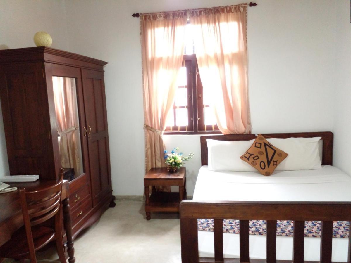 Muduna Walawwa Resort Kandy Exterior photo