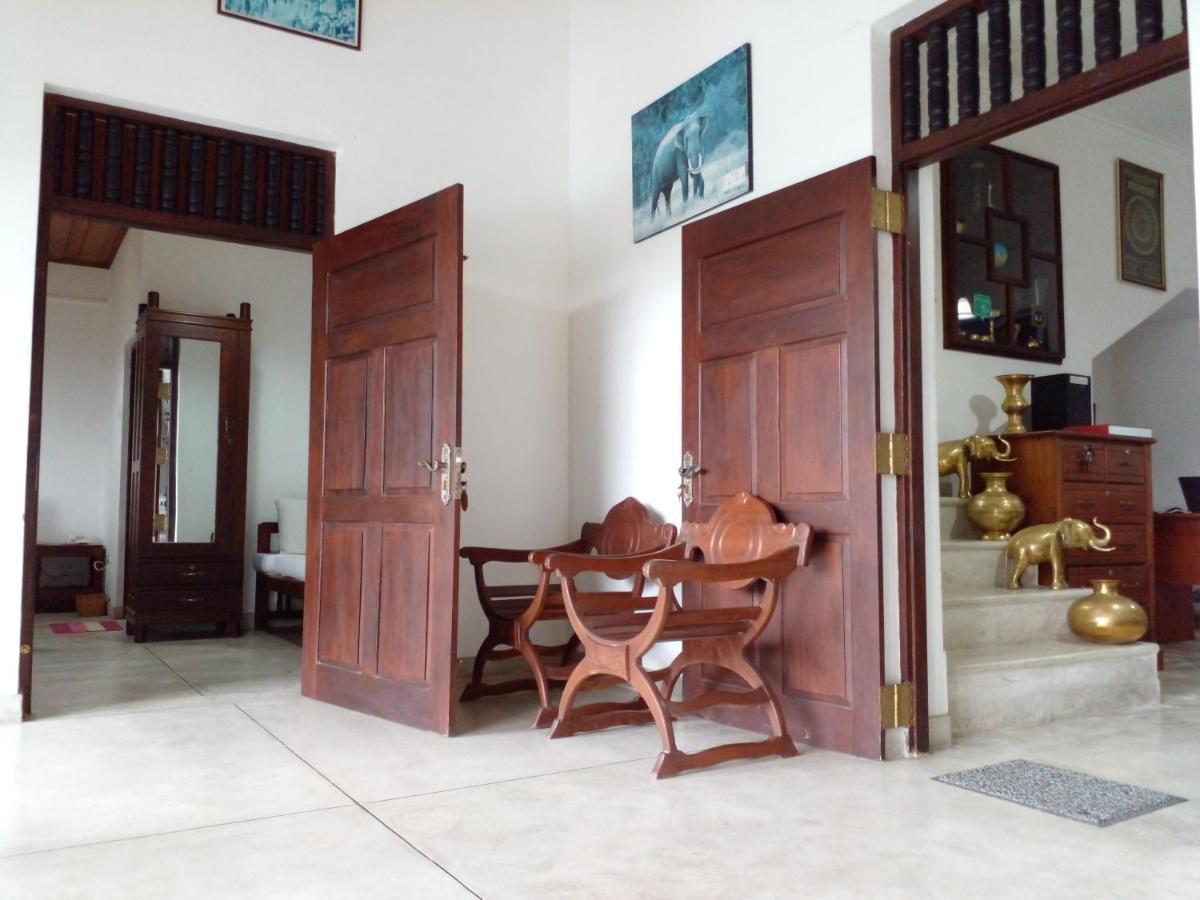 Muduna Walawwa Resort Kandy Exterior photo