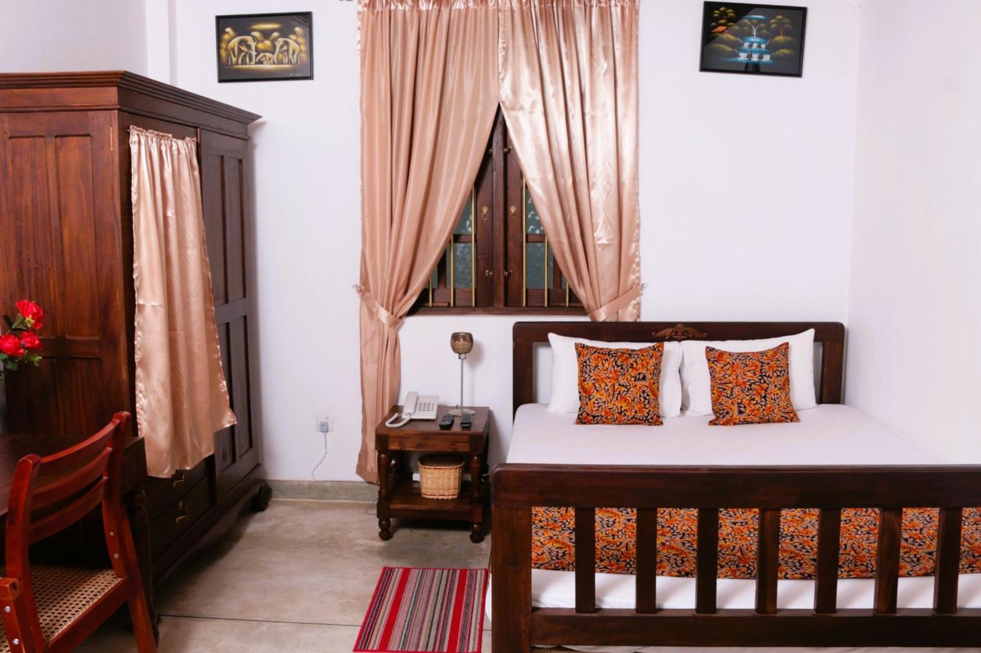 Muduna Walawwa Resort Kandy Exterior photo